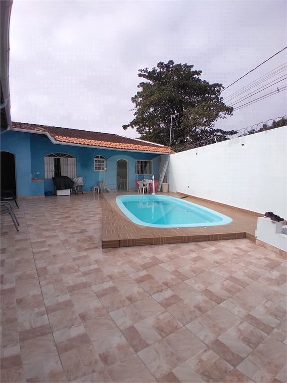 Casa Térrea à venda com 3 suítes em Loty, Itanhaém, SP