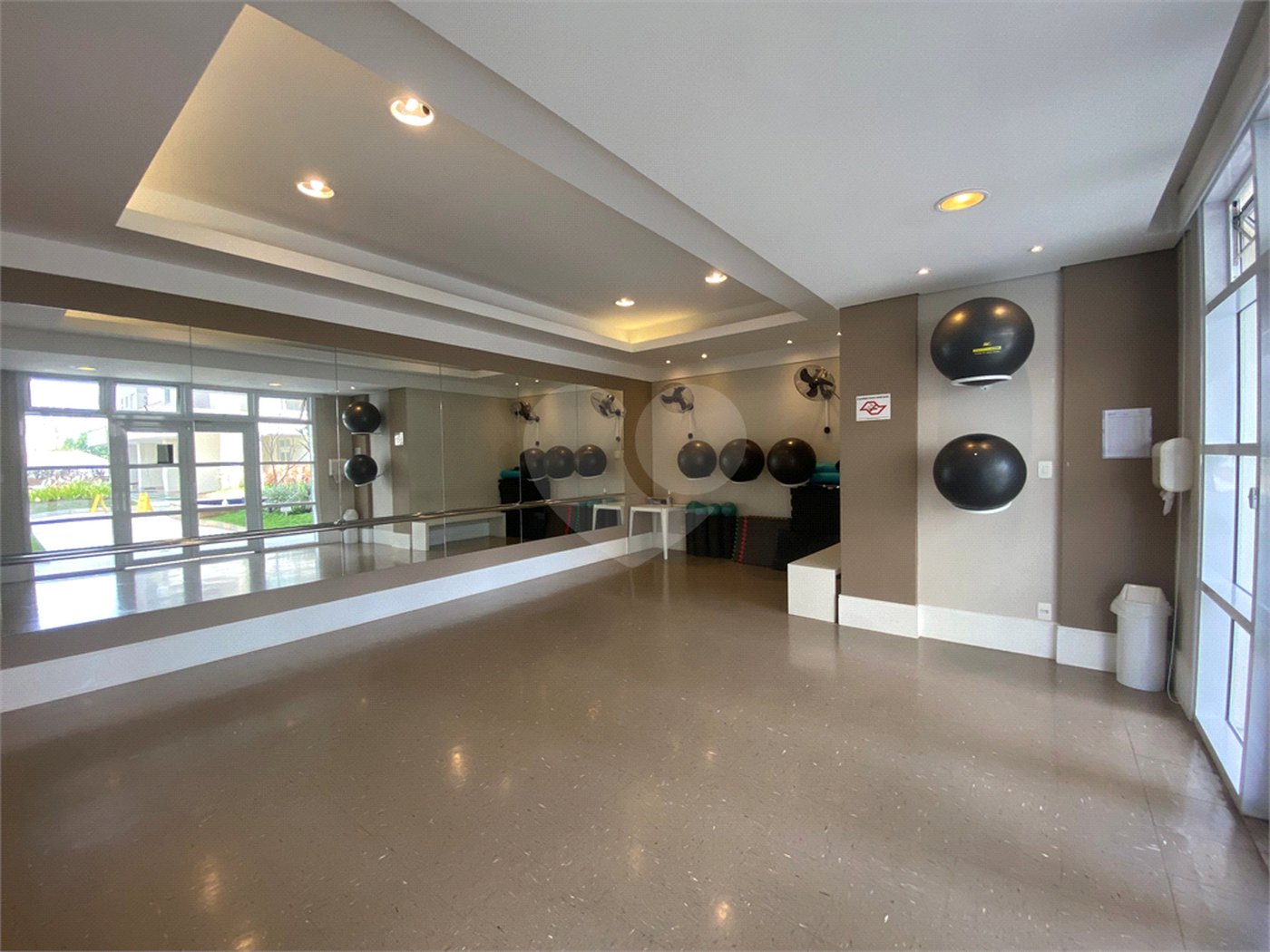 Apartamento à venda com 3 suítes em Barra Funda, São Paulo, SP