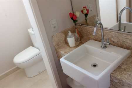 Casa à venda com 3 suítes no condomínio Picollo, Louveira - SP