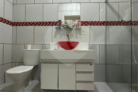 Sobrado à venda com 3 quartos, sendo 1 suíte,  em Jardim Regina, Indaiatuba, SP