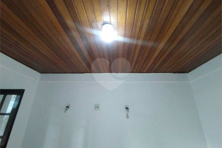 Casa Térrea à venda com 3 quartos em Santa Teresinha, São Paulo, SP