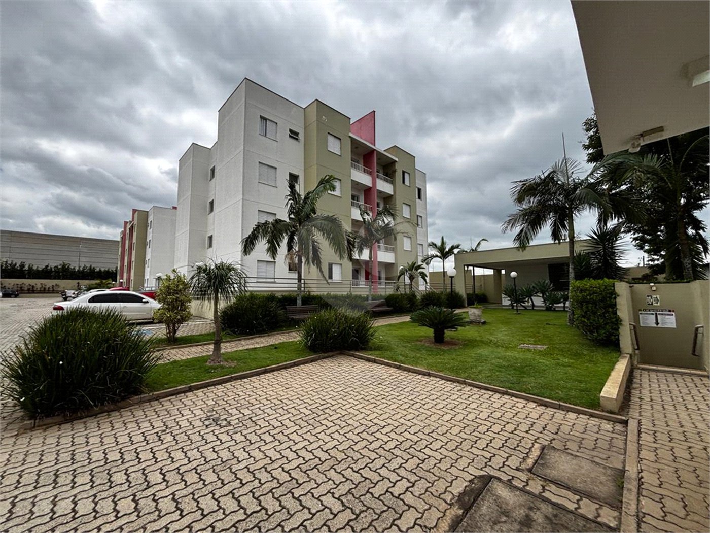 Apartamento à venda com 2 quartos em Guaraú, Salto, SP