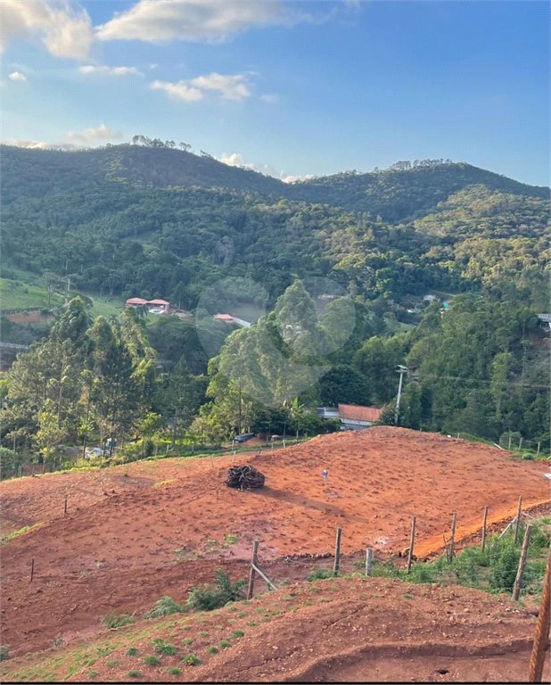Terreno à venda no Centro, Nazaré Paulista, SP