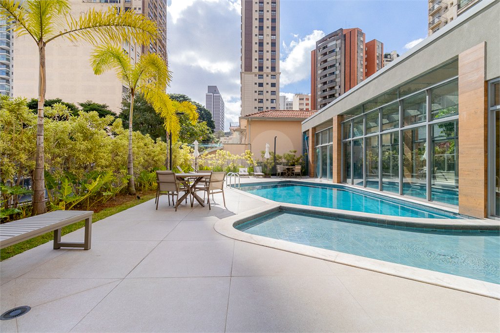 Apartamento à venda com 2 suítes em Perdizes, São Paulo, SP