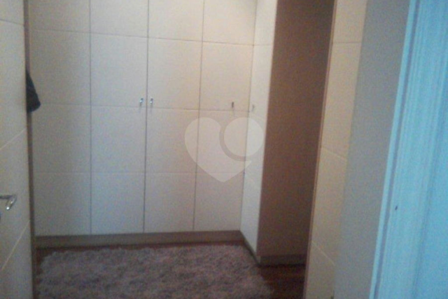 Sobrado à venda com 5 quartos, sendo 1 suíte, em Imirim, São Paulo, SP