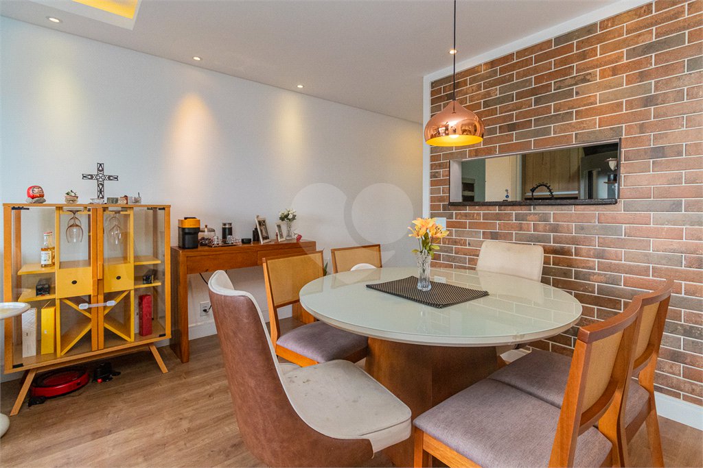 Apartamento à venda com 3 quartos, sendo 1 suíte, em Jardim Marajoara, São Paulo, SP