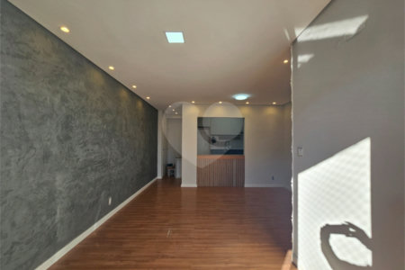 Apartamento à venda com 3 quartos, sendo 1 suíte, em Jardim Vera Cruz, Sorocaba, SP