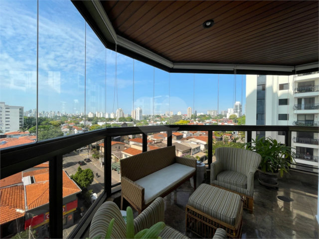 Apartamento à venda com 4 quartos, sendo 3 suítes,  em Campo Belo, São Paulo, SP