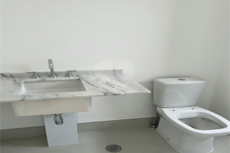 Apartamento à venda com 3 suítes em Campo Belo, São Paulo, SP