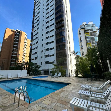 Apartamento à venda com 3 quartos, sendo 1 suíte, em Vila Andrade, São Paulo, SP