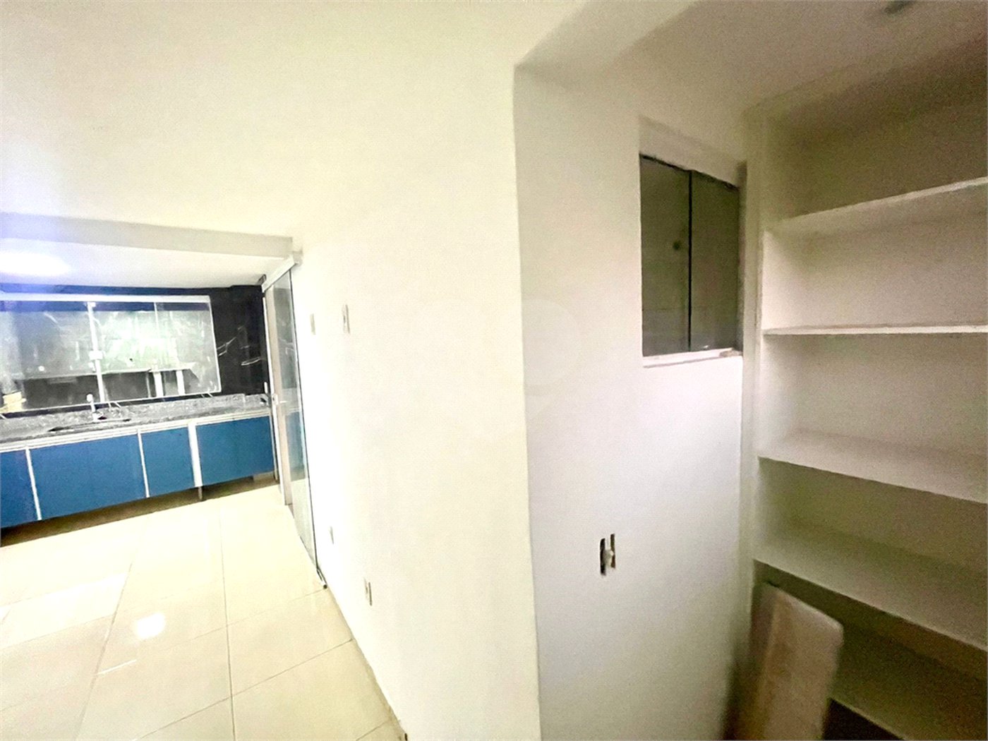 Casa em condomínio à venda com 3 quartos, sendo 2 suítes,  em Praia Rasa, Armação dos Búzios, RJ