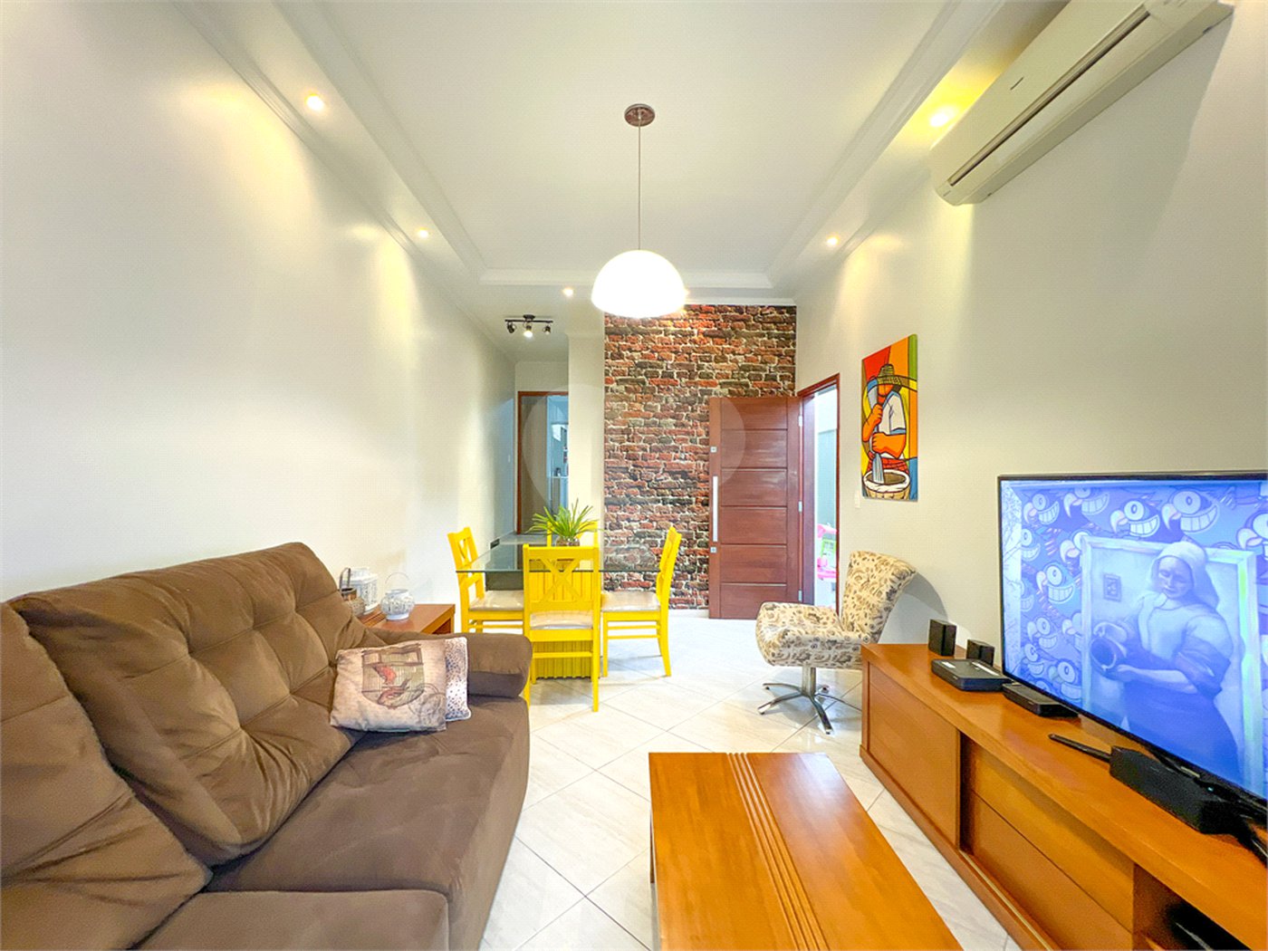 Casa à venda com 3 quartos, sendo 1 suíte,  no condomínio 658, São Paulo - SP