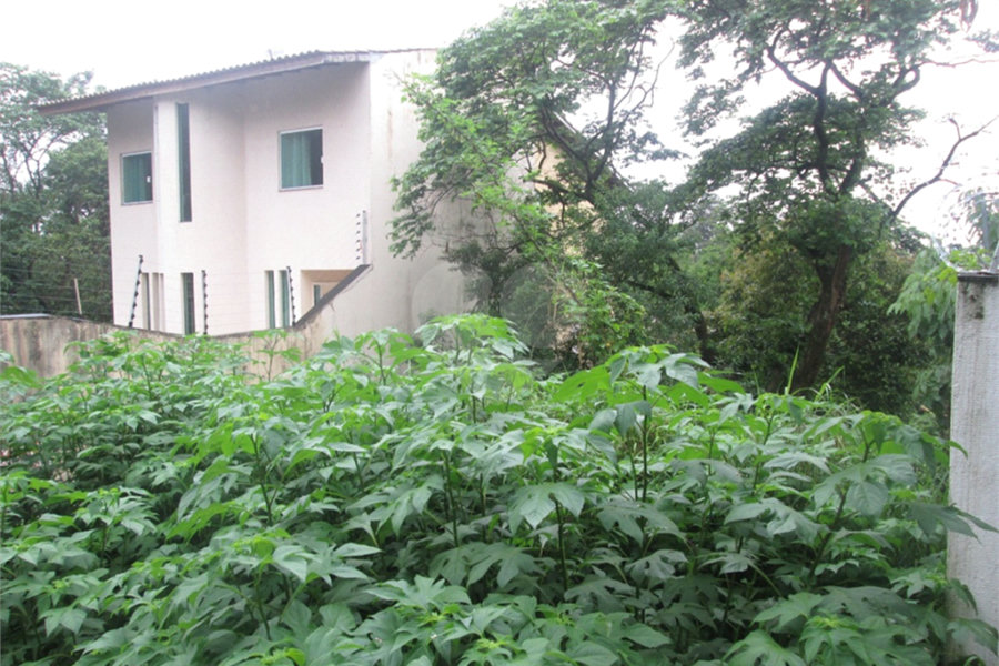 Terreno à venda no condomínio Loteamento Jardim entre Serras, São Paulo - SP