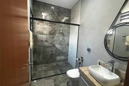 Casa à venda com 2 quartos, sendo 1 suíte,  no condomínio Residencial Parque Imperial, Salto - SP
