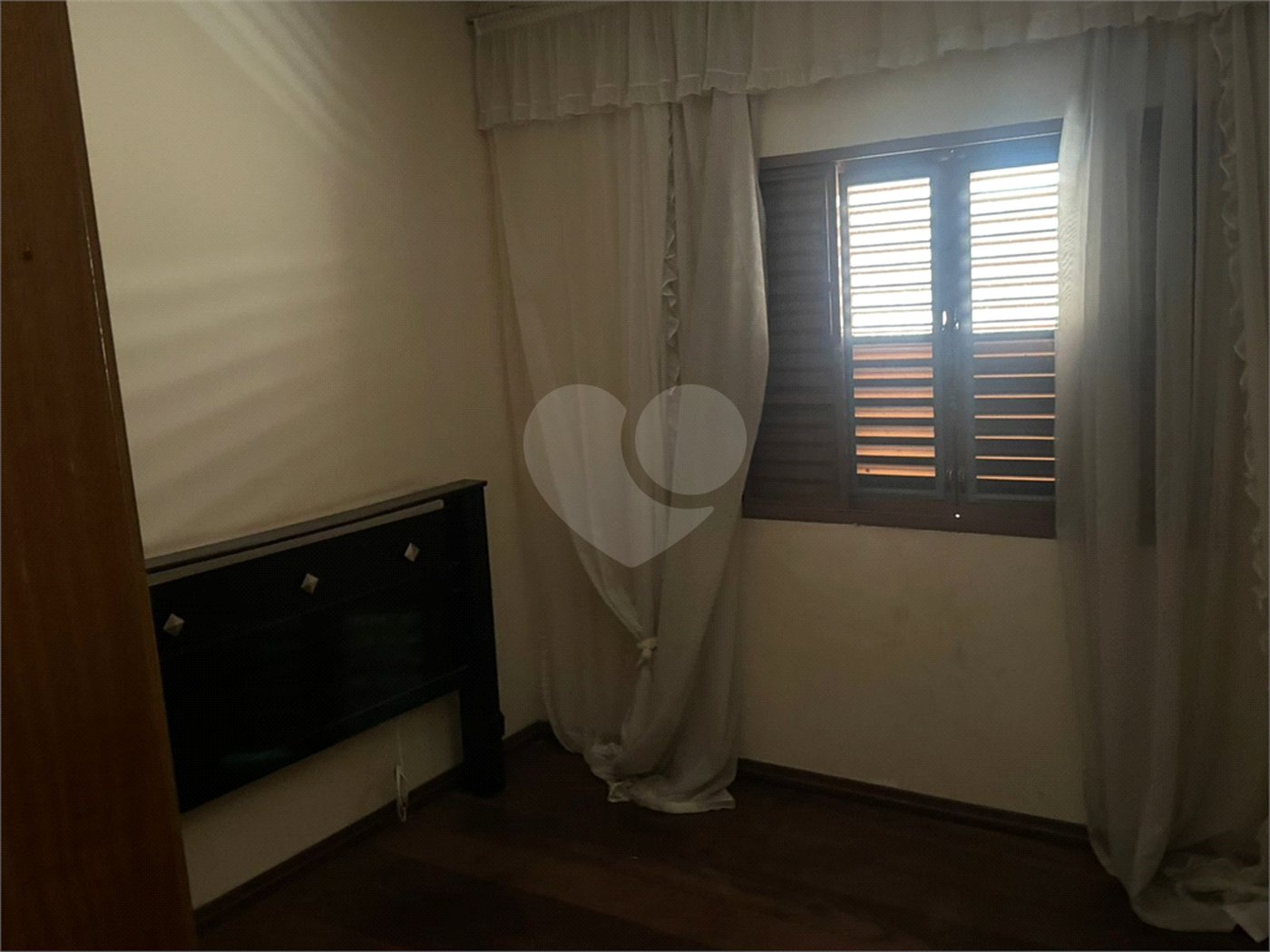Casa à venda com 4 quartos, sendo 1 suíte, em Vila Santana, Sorocaba, SP