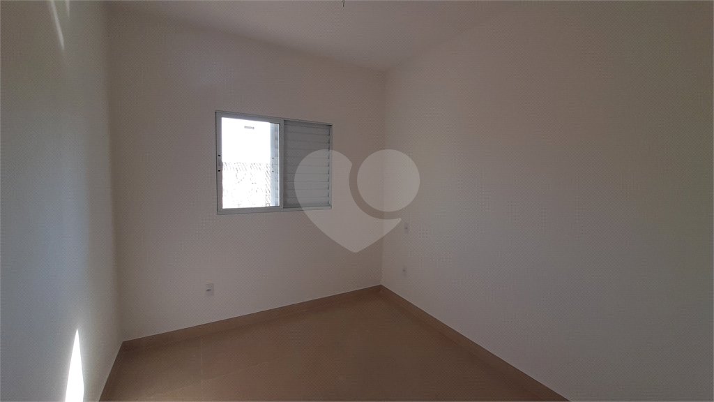 Casa à venda com 2 quartos no condomínio Residencial Luta, São Paulo - SP