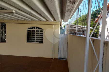 Casa de Vila à venda com 5 quartos, sendo 1 suíte, em Vila Martina, Valinhos, SP
