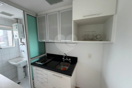 Duplex à venda ou para alugar com 1 suíte em Vila Nova Conceição, São Paulo, SP