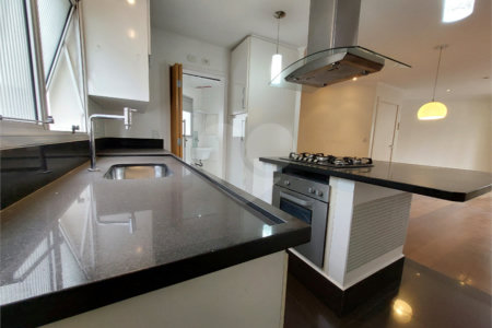 Apartamento à venda com 2 suítes em Vila Gertrudes, São Paulo, SP