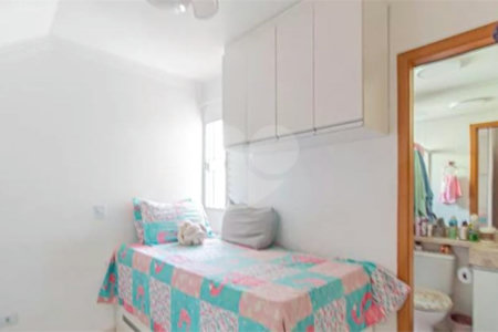 Casa à venda com 2 suítes no condomínio Residencial Flor de Lis, São Paulo - SP