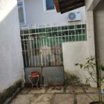Casa à venda com 5 quartos, sendo 3 suítes, no condomínio Vilarejo, Rio de Janeiro - RJ