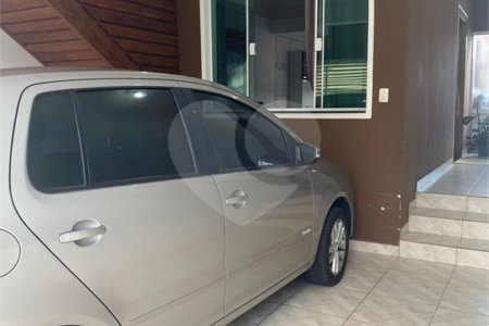 Casa à venda com 4 quartos, sendo 2 suítes,  em Vila Carolina, Itapetininga, SP