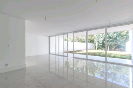 Casa à venda com 4 suítes no condomínio Hípica Garden, São Paulo - SP