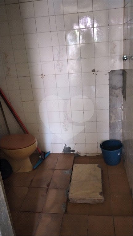 Casa à venda com 6 quartos, sendo 4 suítes, em Chora Menino, São Paulo, SP