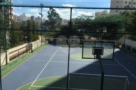 Apartamento à venda com 4 quartos, sendo 3 suítes, em Bosque da Saúde, São Paulo, SP
