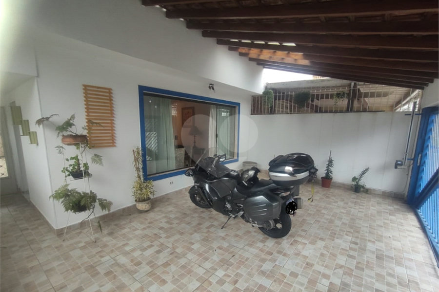 Sobrado à venda com 3 quartos, sendo 1 suíte, em Tremembé, São Paulo, SP
