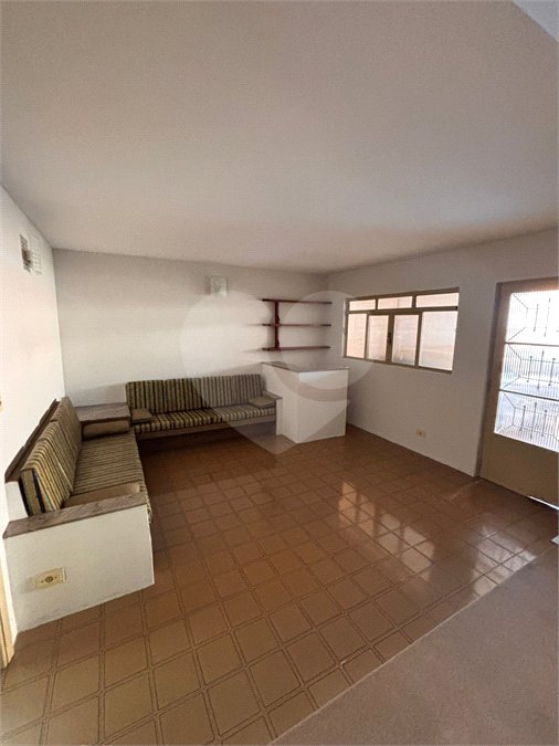 Sobrado à venda com 4 quartos no Centro, Salto, SP