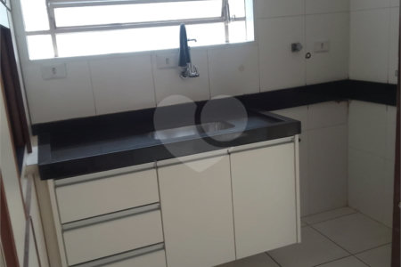 Casa à venda com 3 quartos, sendo 1 suíte, no Centro, Mogi das Cruzes, SP