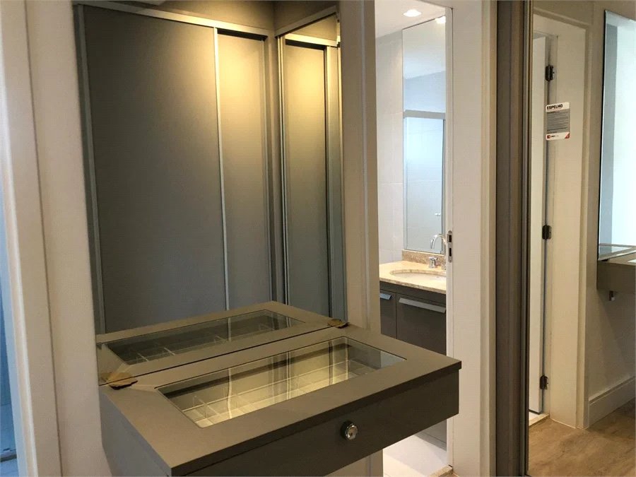 Apartamento à venda ou para alugar com 3 suítes em Santo Amaro, São Paulo, SP