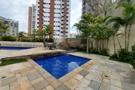 Apartamento à venda com 3 quartos, sendo 1 suíte, em Real Parque, São Paulo, SP