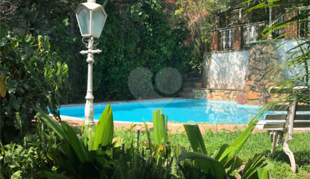 Sobrado à venda com 5 quartos, sendo 1 suíte,  em Jardim São Bento, São Paulo, SP