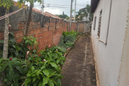 Casa de Vila à venda com 3 quartos em Vila Vieira (vila Xavier), Araraquara, SP