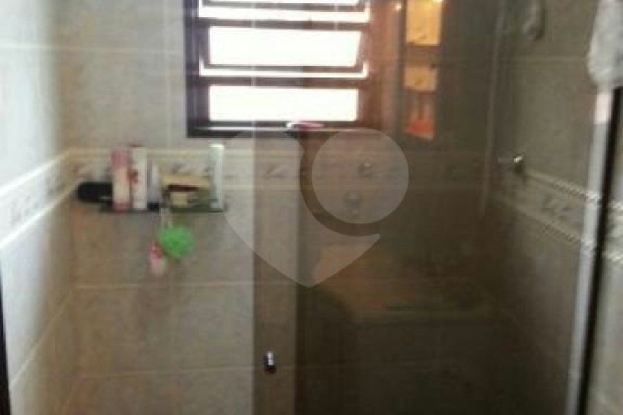 Sobrado à venda com 3 quartos, sendo 1 suíte, em Parque Vitória, São Paulo, SP