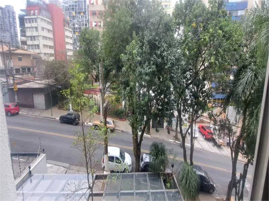 Apartamento à venda com 3 quartos, sendo 1 suíte, em Pinheiros, São Paulo, SP