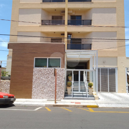 Apartamento à venda com 3 quartos, sendo 1 suíte, no Centro, Araraquara, SP