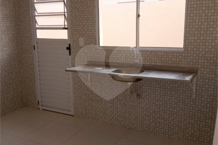 Casa à venda com 2 quartos, sendo 1 suíte, no Centro, Mairinque, SP