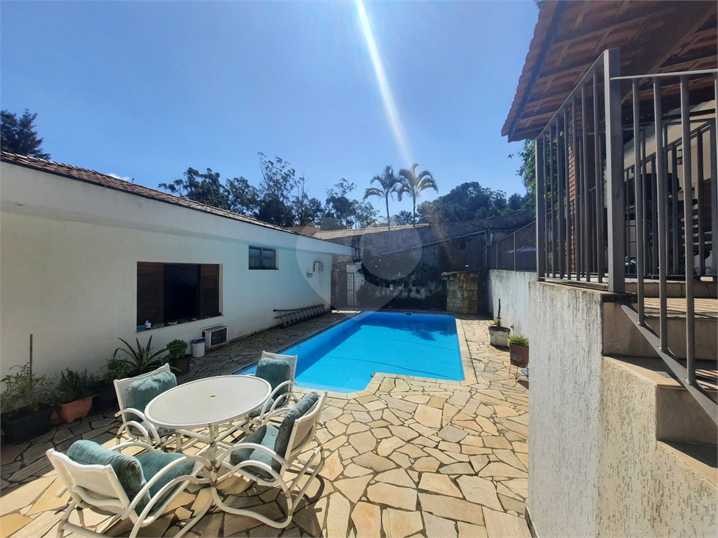 Casa à venda com 4 quartos, sendo 3 suítes,  em Jardim Marajoara, São Paulo, SP