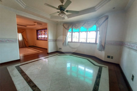 Casa à venda com 6 suítes no condomínio Portal da Raposo, Sorocaba - SP