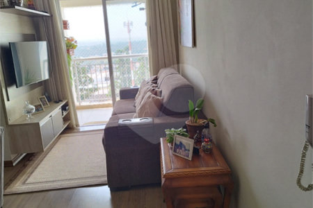 Apartamento à venda com 3 quartos, sendo 1 suíte, em Jardim Nova Era, Salto, SP