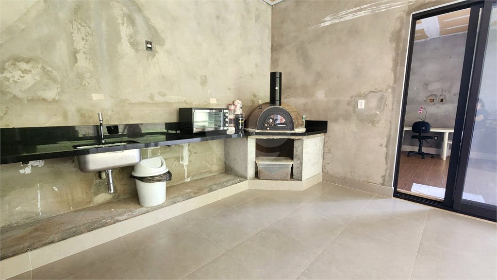 Casa à venda com 3 suítes no condomínio Residencial Jardim Primavera, Louveira - SP