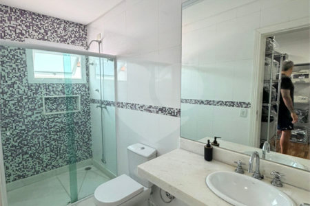 Casa à venda com 3 suítes em Vila Augusta, Guarulhos, SP