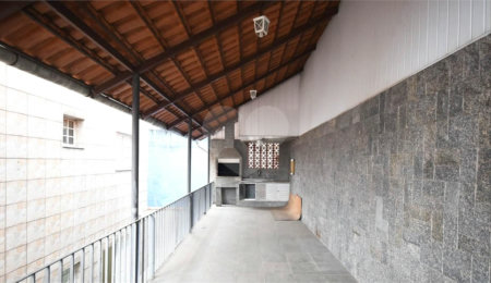 Casa à venda com 4 quartos, sendo 3 suítes,  em Super Quadra Morumbi, São Paulo, SP