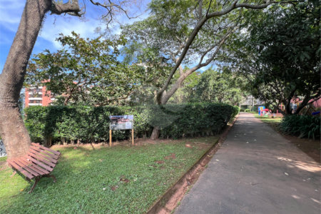 Terreno à venda em Paraisópolis, São Paulo, SP