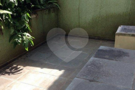 Sobrado à venda com 3 quartos, sendo 1 suíte, em Santa Teresinha, São Paulo, SP