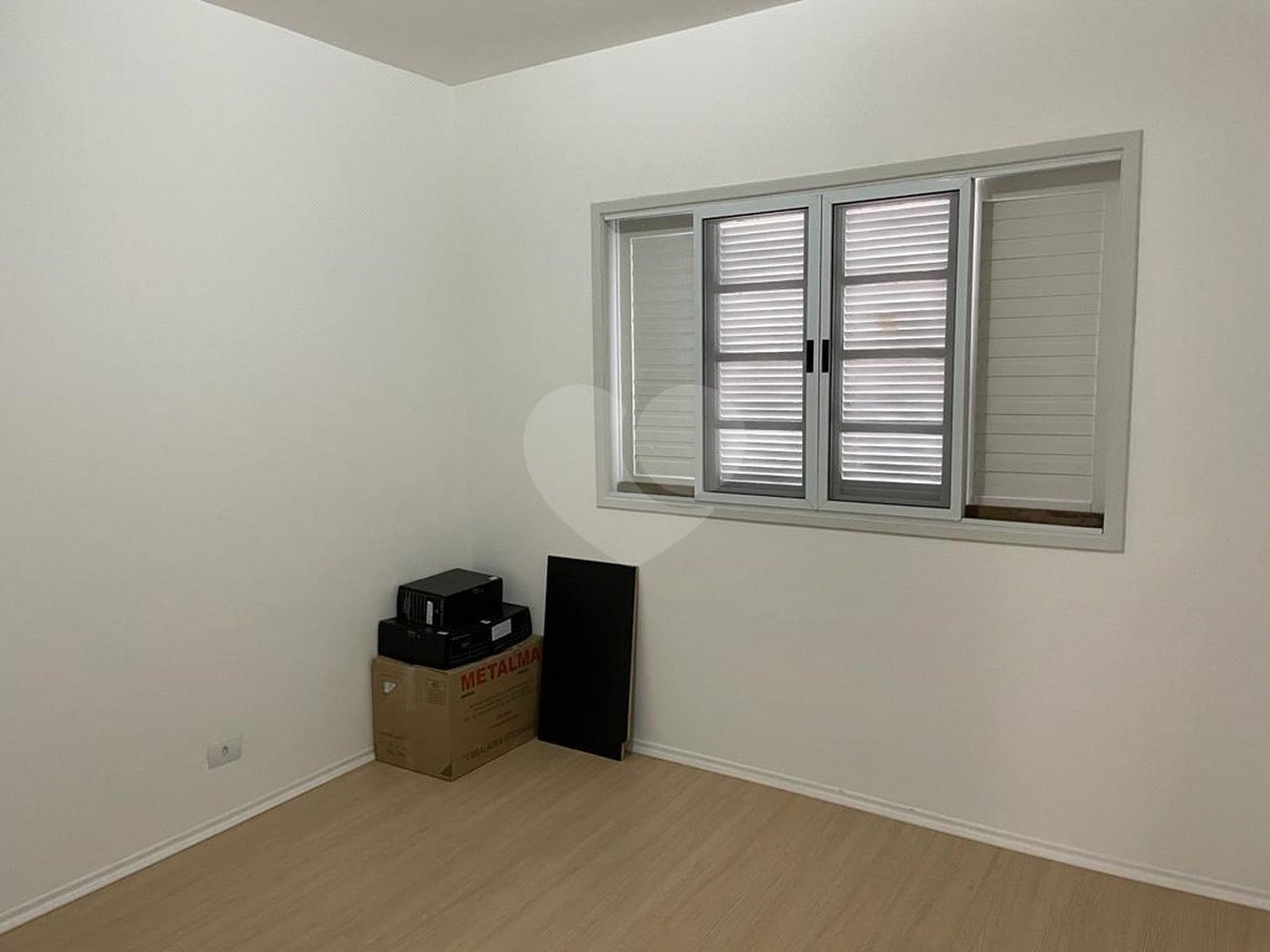 Sobrado à venda com 4 quartos, sendo 1 suíte, em Jardim Japão, São Paulo, SP