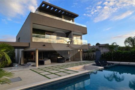 Casa à venda com 6 suítes no condomínio Riviera de São Lourenço, Bertioga - SP